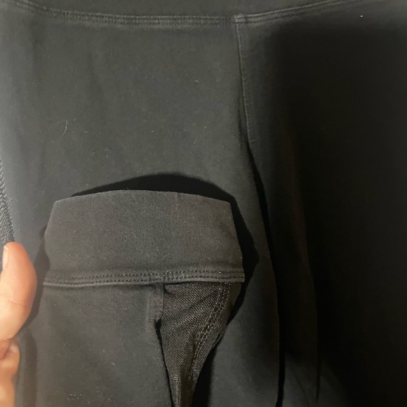 Express leggings with mesh contrast. - Picture 4 of 5